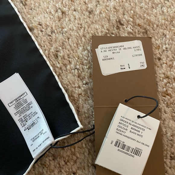 Silk Burberry Horseferry House scarf - Picture 3 of 4